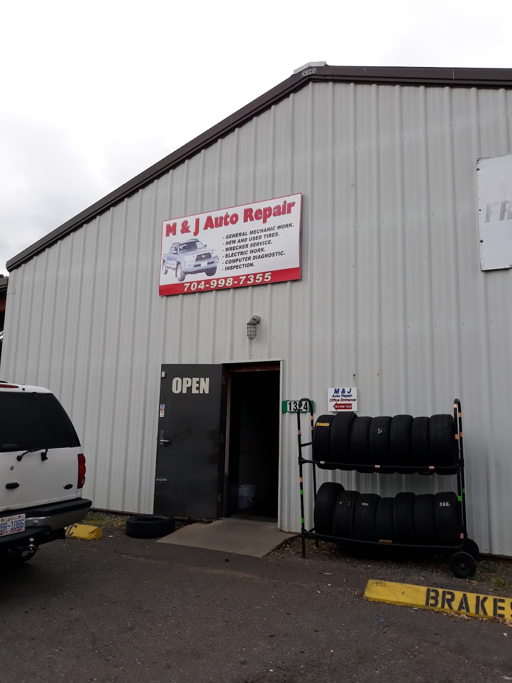 M & J Auto Repair